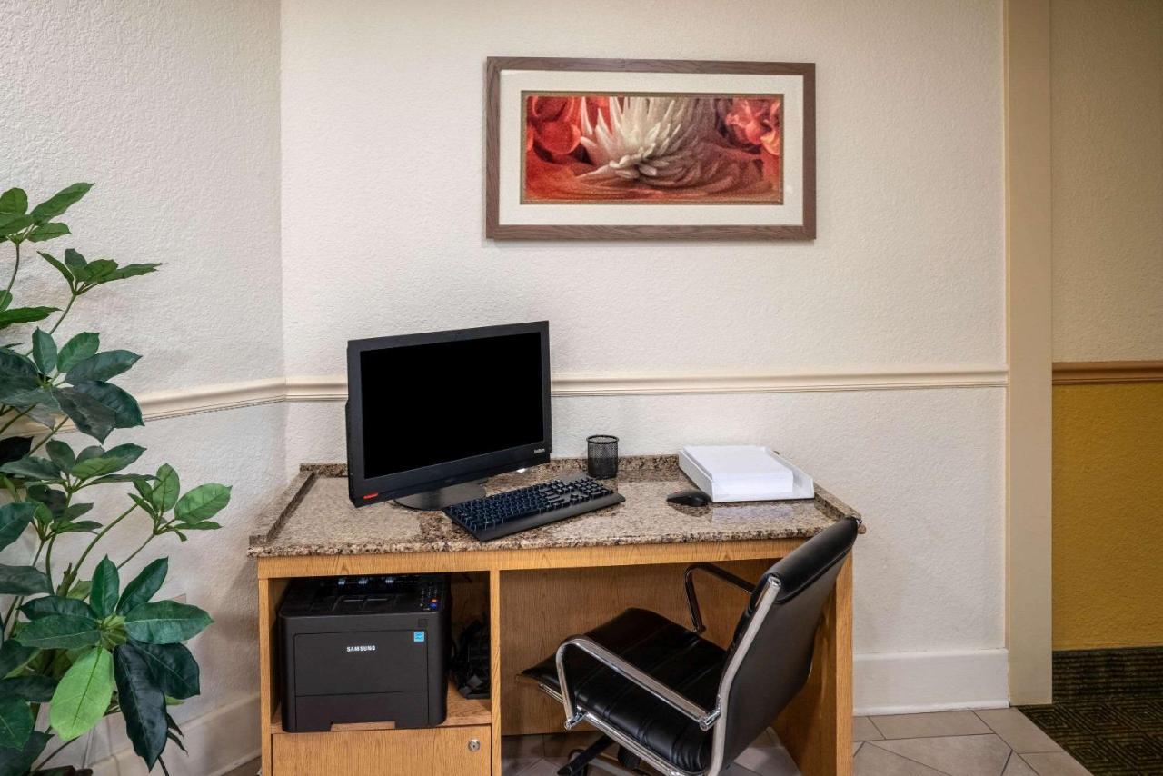 Hotel La Quinta By Wyndham Airport/opryland 3*