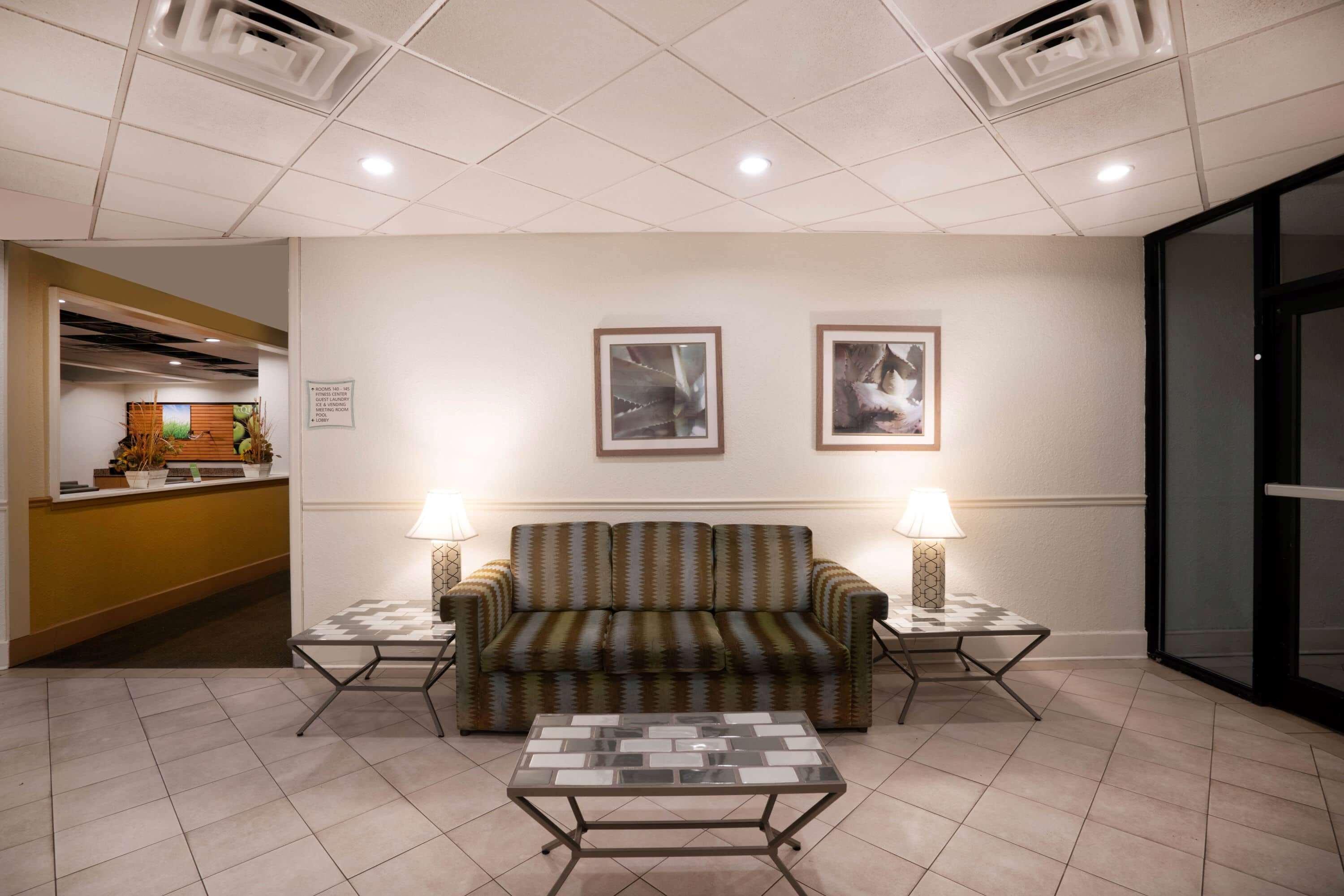 La Quinta By Wyndham Airport/opryland Hotel Nashville
